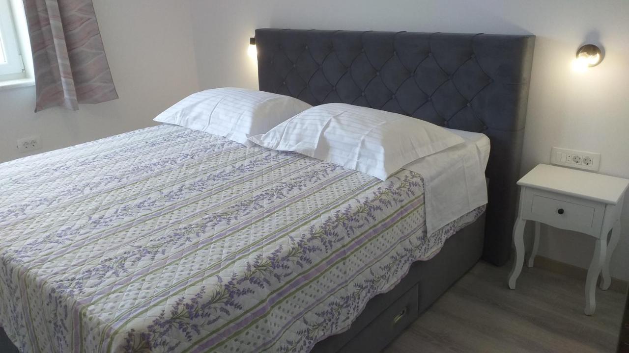 Apartman Karla Lastovo Екстериор снимка