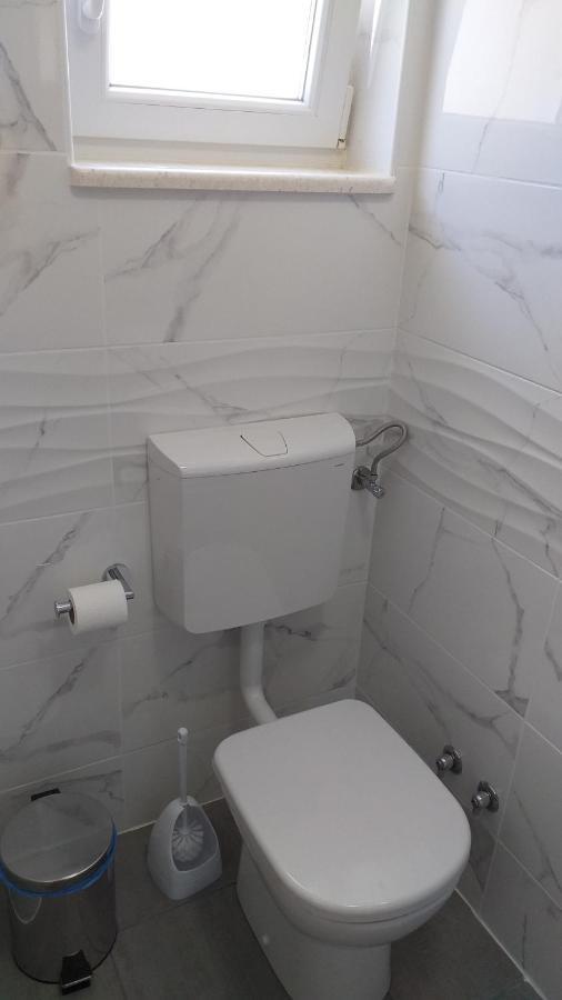 Apartman Karla Lastovo Екстериор снимка